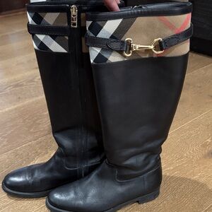 Authentic Burberry Black Leather Tall Riding Boots Nova Check Gold Bit 37 1/2